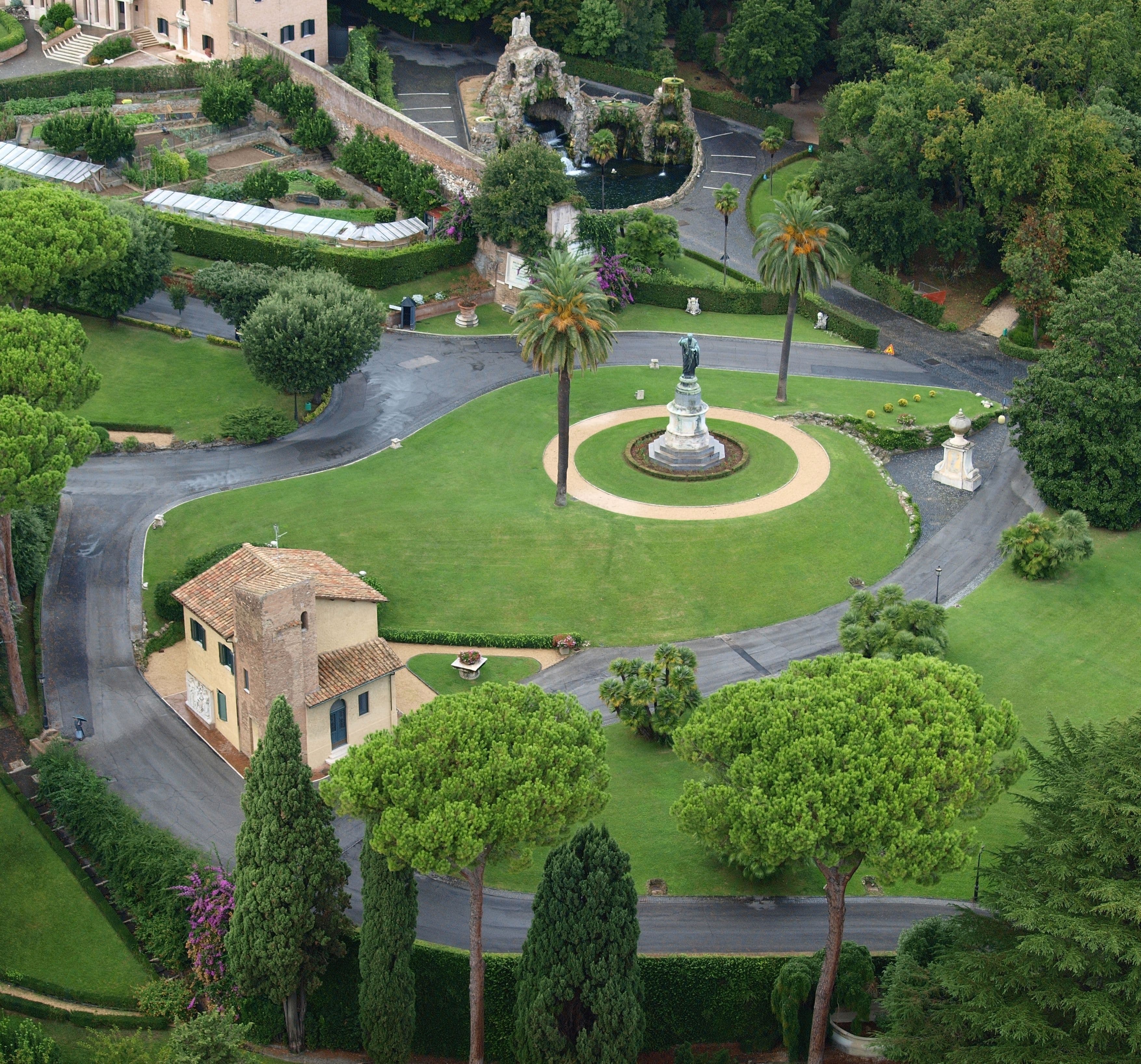 Vatican Gardens VIP Guided Tour