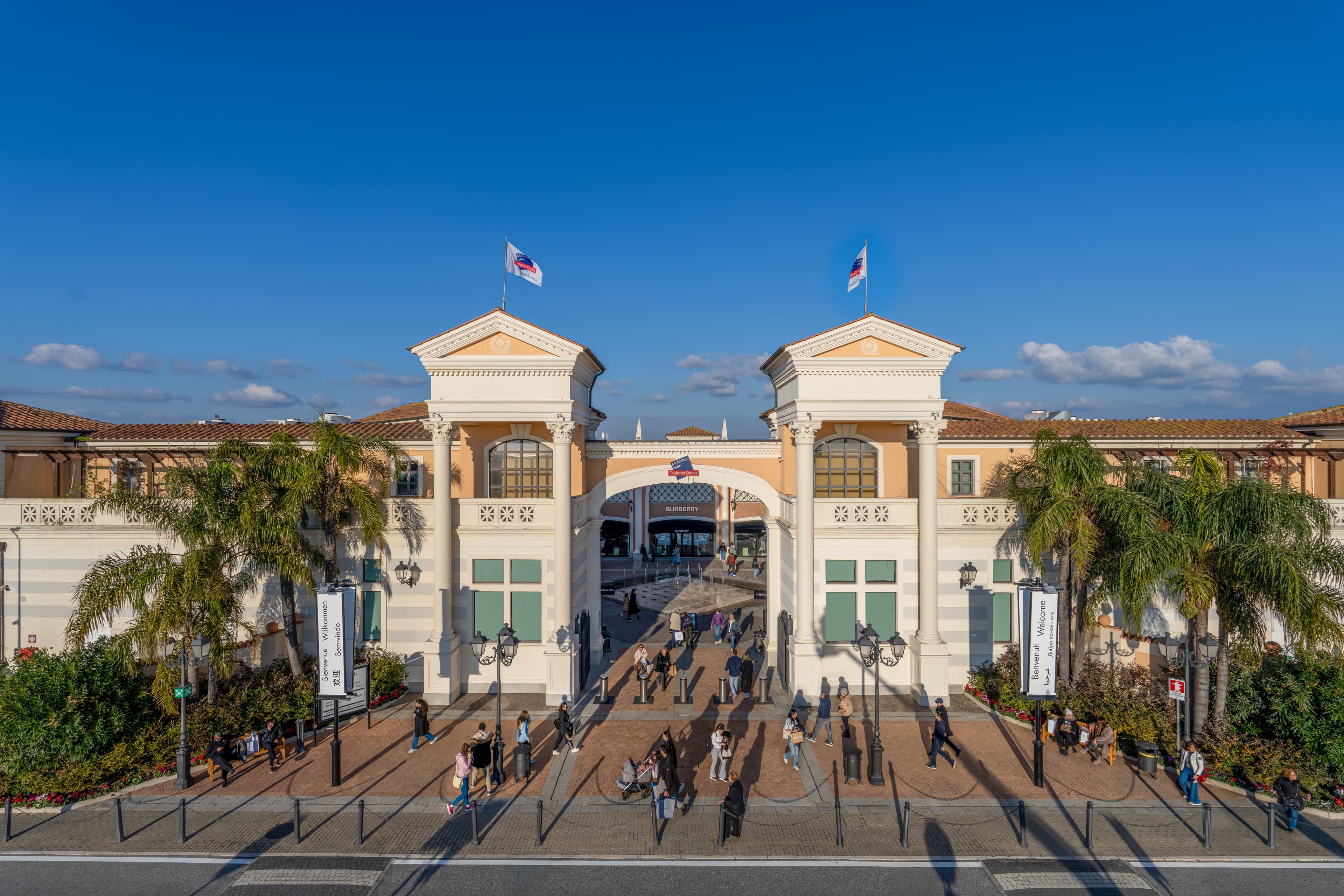 Rome: VIP Shopping Experience at Castel Romano Designer Outlet with Private Car